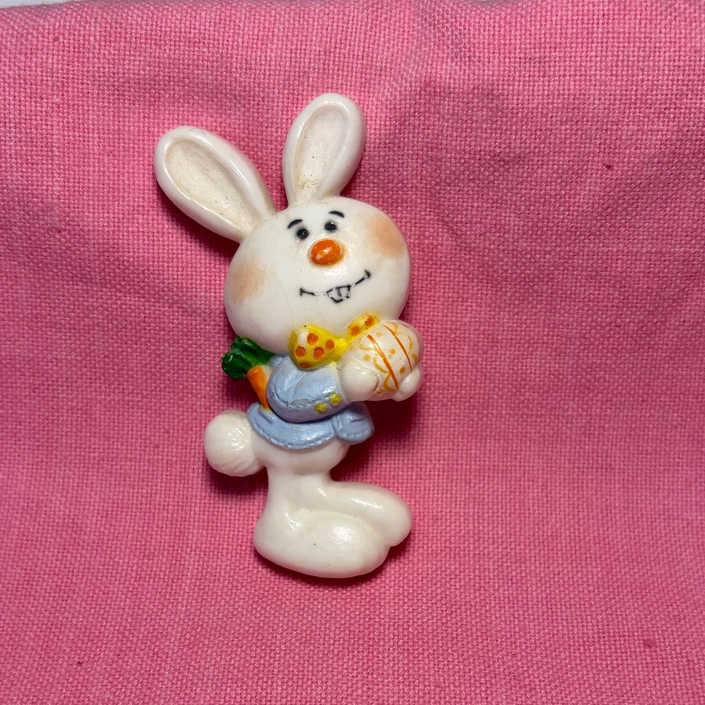 Vintage 1975 Hallmark Barnaby Bunny Easter Pin Brooch – Collectible Rabbit